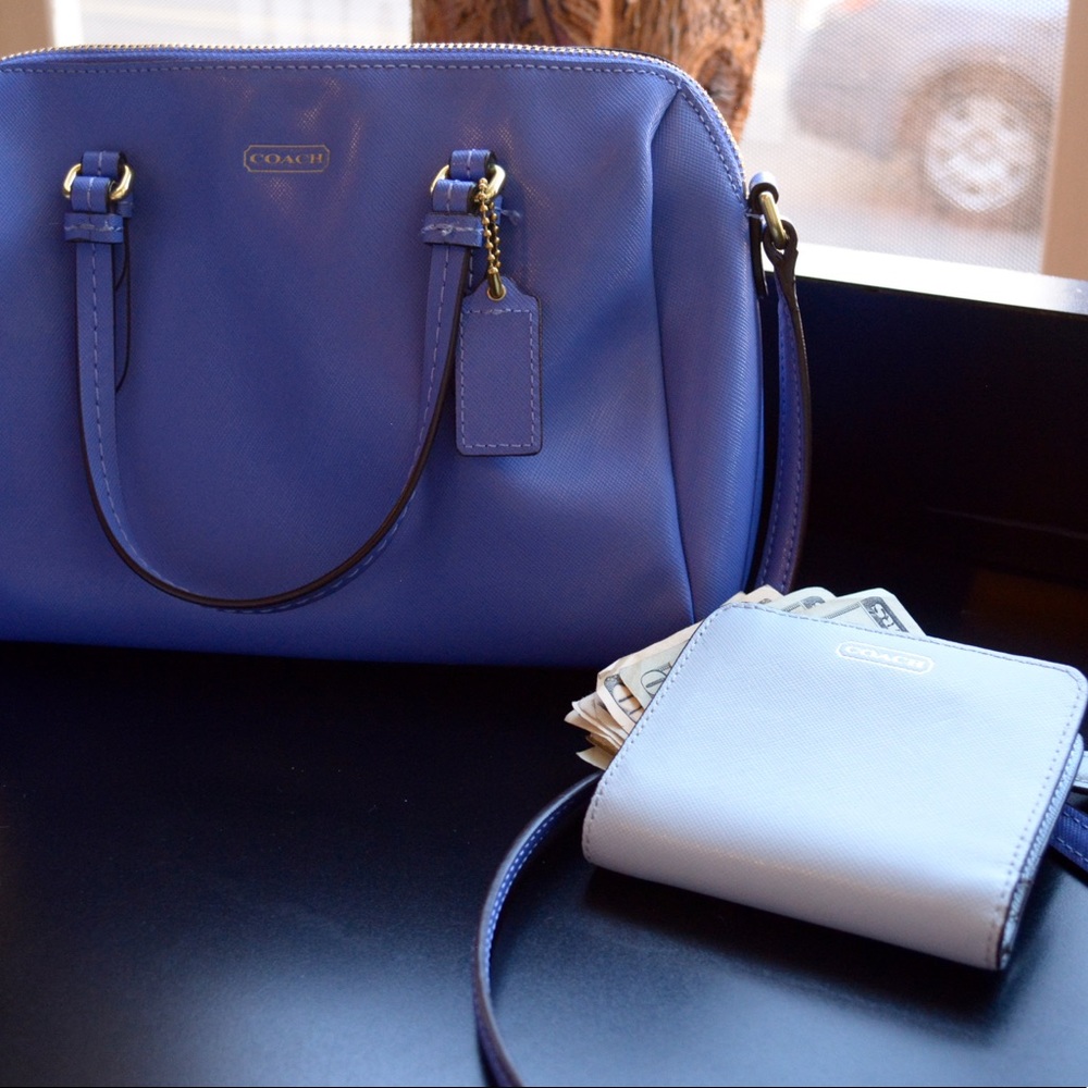 Coach handbag and wallet set for a steal